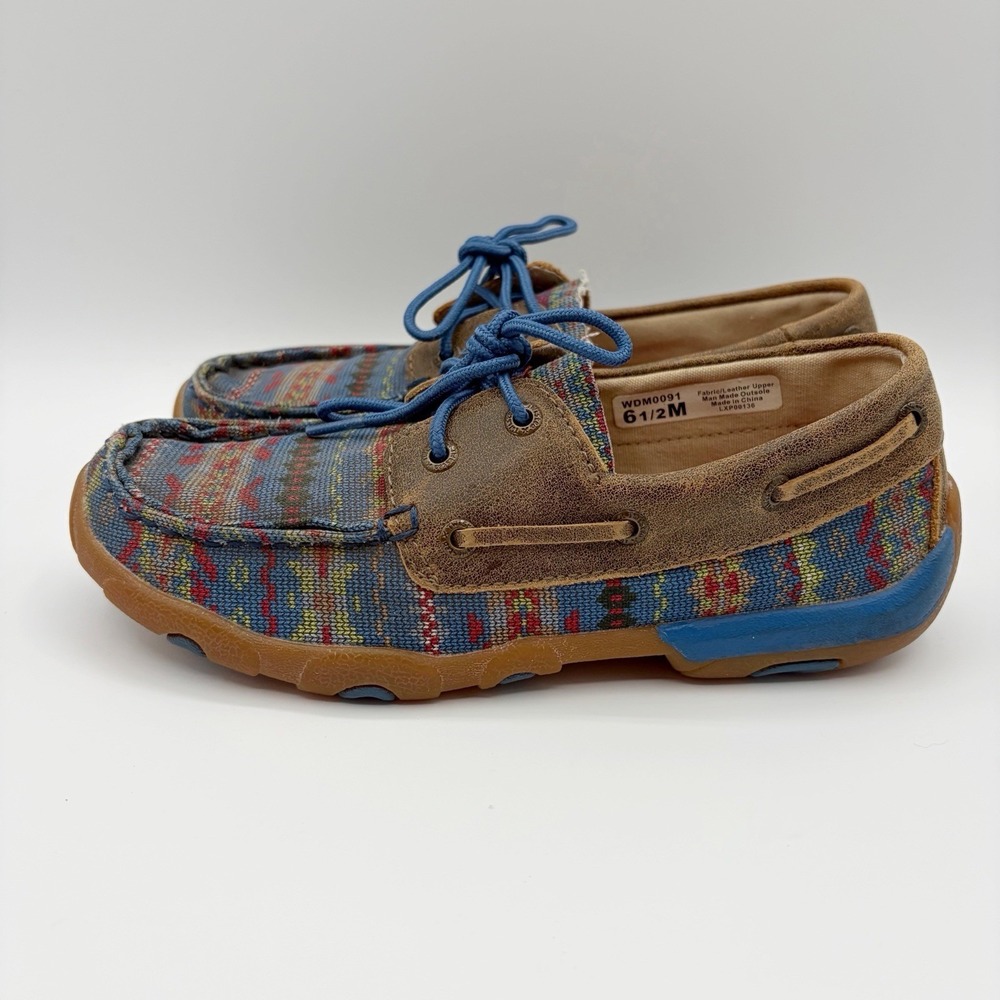 Twisted X Women's Serape 6.5 Boat Shoe Driving Moc Multicolor Woven Western Blue